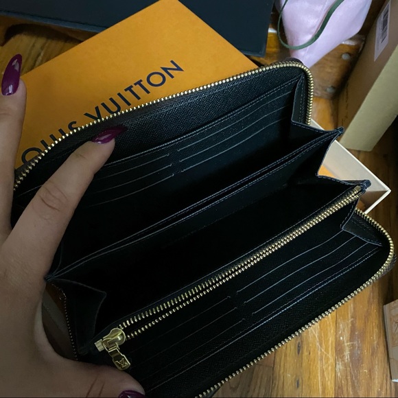 M69353
Louis Vuitton zippy wallet - Picture 7 of 11